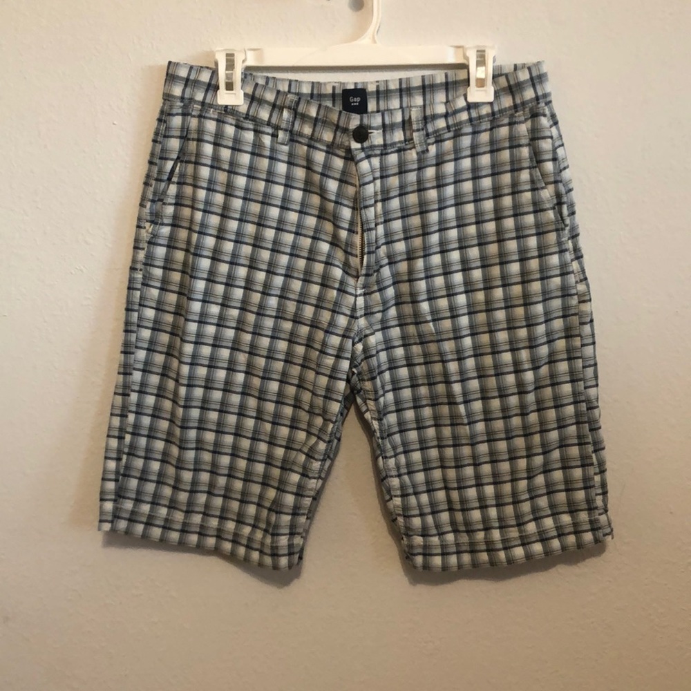 Men’s Gap shorts